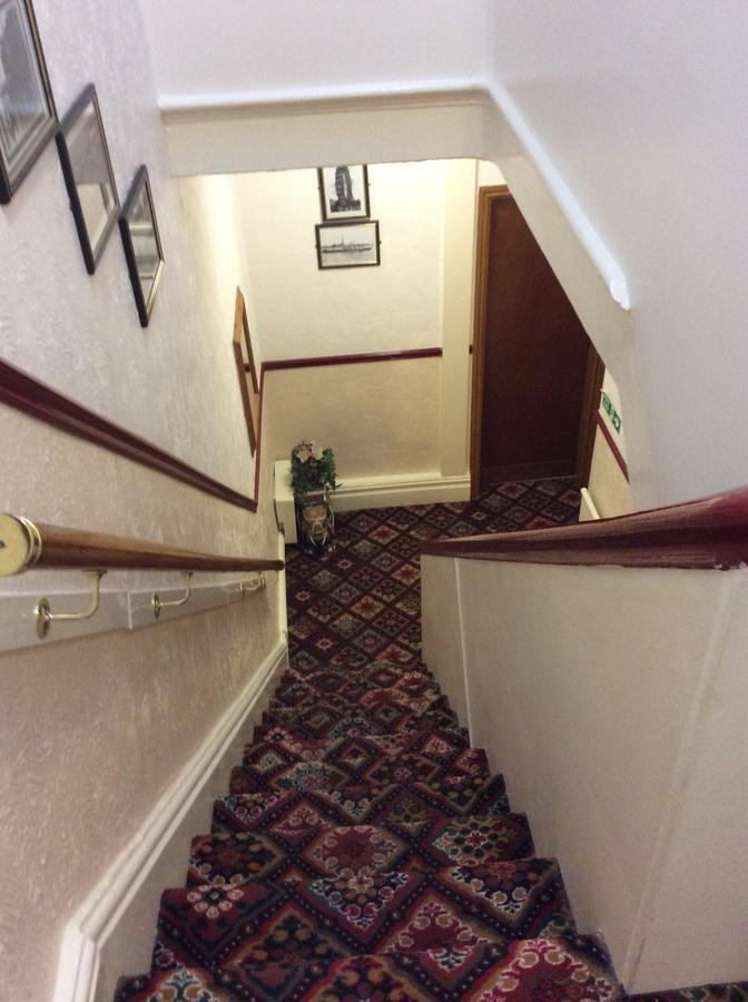 Shazron Hotel Blackpool Exterior photo